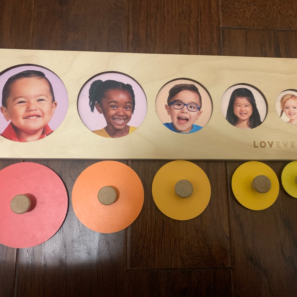 Lovevery Circle of Friends Puzzle The Babbler Play Kit
